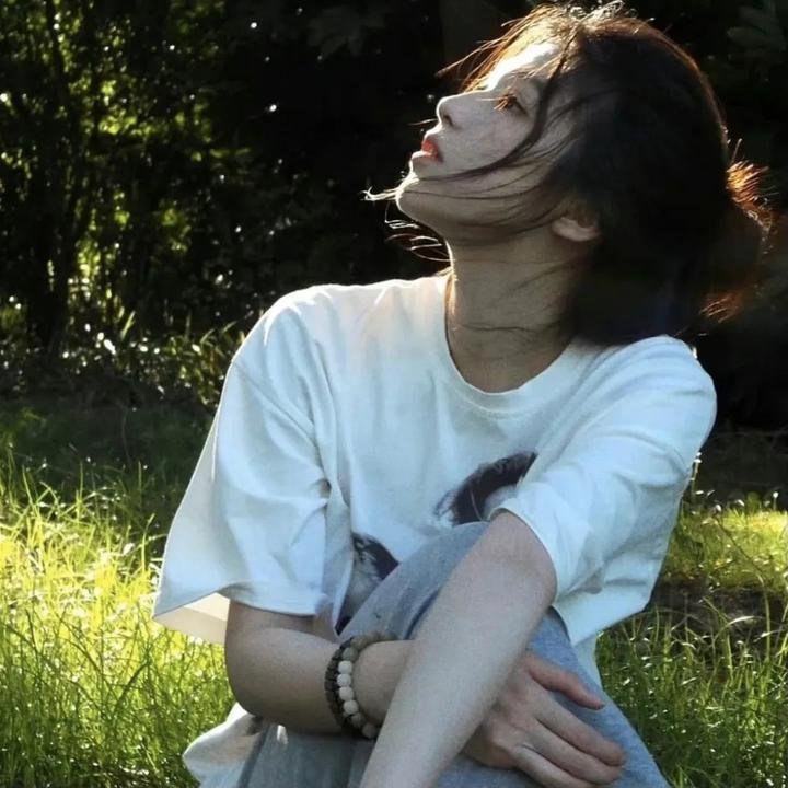 小娇妻眼一红,冷面教授轻声哄