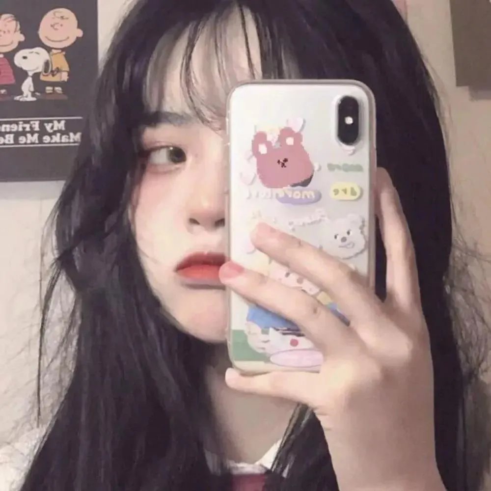 梨花无意伴春寒